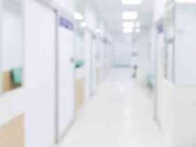 ბათუმში კორპუსიდან გადმოვარდნილი ბავშვი ხელოვნური სუნთქვის აპარატზეა მიერთებული