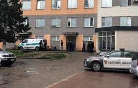 ქუთაისში 3 მანქანა ერთმანეთს დაეჯახა - 1 ადამიანი დაიღუპა, 6 დაშავდა ქუთაისში 3 მანქანა ერთმანეთს დაეჯახა - 1 ადამიანი დაიღუპა, 6 დაშავდა