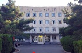 "პედაგოგი მოსწავლეებს გაკვეთილზე ლოცვას აიძულებს" - რა ხდება რუსთავის მე-4 სკოლაში