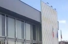 ორთაჭალაში სასტუმრო ,,ასტეროინის“ თავზე რუსული დროშა ფრიალებს - "მაწყობს და ესეა“ - ვიდეო