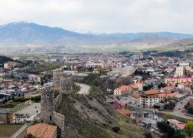 ახალციხის მერიის 3 თანამშრომელი დააკავეს