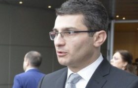 მამუკა მდინარაძემ დავით ჭიჭინაძეს დასცინა - "ამაზე სერიოზულ კომენტარს ვერ გავაკეთებ"