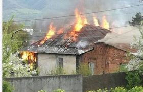 ხაშურში სახლი დაიწვა