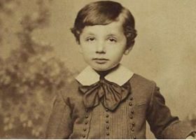 5 წლის ალბერტ აინშტაინის ფოტო აუქციონზე გაიტანეს