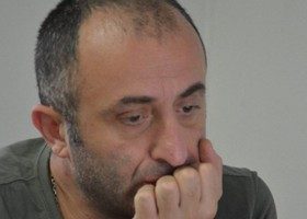 ”ჩემი ბავშვობის მეგობარი ბესო ომიაძე გუშინ რამდენჯერმე მოკლეს” - დაჩი გრძელიშვილი მკვლელობას ხაშურში ფეისბუქზე გამოეხმაურა