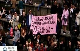 გიორგი გახარია თეთრი ხმაურის მოძრაობასთან მივიდა