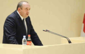 პრეზიდენტი: „2012 წლის შემდეგ მაინც ხდება მედიის მიმართ არაძალადობრივი სირთულეების შექმნა“