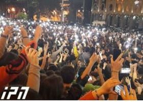 პარლამენტის შენობასთან სასწრაფო დახმარების 2 მანქანა მივიდა