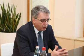 სერგეენკო: თანამდებობის პირებს მოკრძალებული რეზიდენცია უნდა ჰქონდეთ