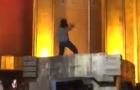 ელისო კილაძე - "9 აპრილის მემორიალზე ცეკვა თავისუფლება არ არის" - ვიდეო ელისო კილაძე - "9 აპრილის მემორიალზე ცეკვა თავისუფლება არ არის" - ვიდეო