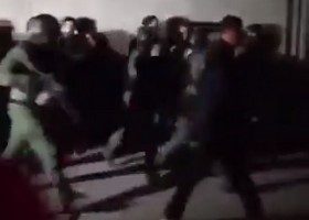 როგორ შედიოდა პოლიცია ბასიანში - ვიდეო