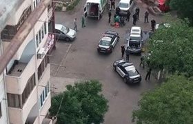 თბილისში, სამტრედიის ქუჩაზე, მამაკაცი დაჭრეს
