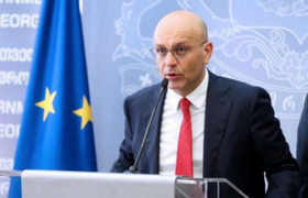 ფინანსთა მინისტრი არ გამორიცხავს მაღალჩინოსნების დაკავებას - ”დღის ბოლოს საგამოძიებო სამსახური გააკეთებს განცხადებას” ფინანსთა მინისტრი არ გამორიცხავს მაღალჩინოსნების დაკავებას - ”დღის ბოლოს საგამოძიებო სამსახური გააკეთებს განცხადებას”