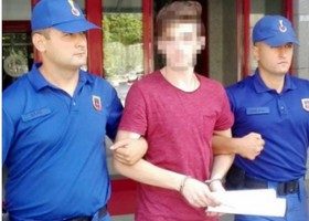 ანტალიაში 17 წლის ქართველი ტურისტი ნ.ბ. ტანსაცმლის მოპარვისთვის დააკავეს