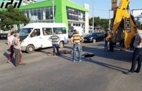 რუსთავში გზა ჩაინგრა