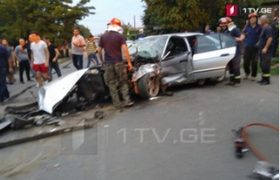 თელავში 2 მანქანა შეეჯახა ერთმანეთს - ბმვ-ს მძღოლი ნასვამი იყო - დაშავდა 8 ადამიანი