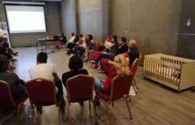 თბილისში ქალთა ტრენინგს ჟურნალისტის მცირეწლოვანი ბავშვიც დაესწრო