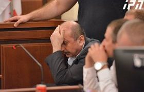 ”მოვიკლავ თავს და თქვენს ნამუსზე იყოს!” - გია თვალავაძეს და 5 პირს პატიმრობა შეეფარდა