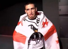 "საქართველოს გოუმარჯოს!" - 22 წლის ეკატერინბურგელმა ინგილო სპორტსმენმა საქართველოს დროშა ააფრიალა - ვიდეო