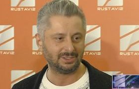 ნიკა გვარამია ირაკლი კობახიძეს პასუხობს - ”სადამდე დეგრადირდა ქართული სახელმწიფო, რომ პარლამენტის თავმჯდომარე მოქალაქე გვარამიას ბრიფინგებს უძღვნის”