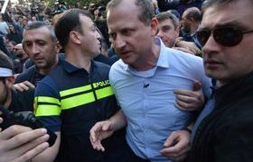 ზურაბ ჯაფარიძე დააკავეს - რა მოხდა დედაენის ბაღში ზურაბ ჯაფარიძე დააკავეს - რა მოხდა დედაენის ბაღში