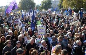 ლონდონში ნახევარი მილიონი ადამიანი აქციას აწყობს - ”მოვითხოვთ ბრექსიტზე ხელახალ რეფერენდუმს”