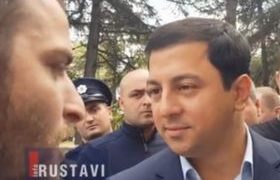 „დღეს პადვლებში კეტავენ ხალხს... თქვენ დროს ხდება, თუ ხდება“ - ხმაური რუსთავში სალომე ზურაბიშვილთან შეხვედრის შემდეგ - ვიდეო „დღეს პადვლებში კეტავენ ხალხს... თქვენ დროს ხდება, თუ ხდება“ - ხმაური რუსთავში სალომე ზურაბიშვილთან შეხვედრის შემდეგ - ვიდეო