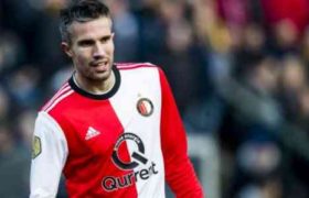 რობინ ვან პერსი სეზონის ბოლოს კარიერას დაასრულებს