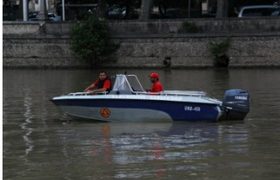 თბილისში მტკვარში მანქანა გადავარდა თბილისში მტკვარში მანქანა გადავარდა