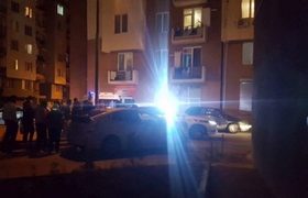 ჯიქიაზე კორპუსის ლიფტი მოწყდა - 4 კაცზე გათვლილ ლიფტში 8 ირანელი და 1 ქართველი იჯდა ჯიქიაზე კორპუსის ლიფტი მოწყდა - 4 კაცზე გათვლილ ლიფტში 8 ირანელი და 1 ქართველი იჯდა