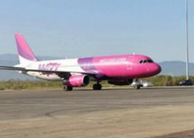 ძლიერი ქარის გამო, ქუთაისის აეროპორტში თვითმფრინავებიდან ბარგი ვერ ჩამოაქვთ