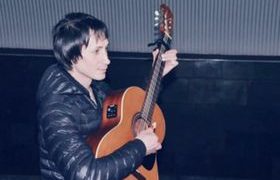 “გზა მშვიდობისა, სამირ... მანდ მშვიდად იქნები” - თბილისში ქუჩის მუსიკოსი სამირ სავჩუკი გარდაიცვალა