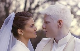 ბერა - „ჩემი და ნანუკას ბედნიერი დღე 3 წუთში" - ვიდეო ბერა - „ჩემი და ნანუკას ბედნიერი დღე 3 წუთში" - ვიდეო