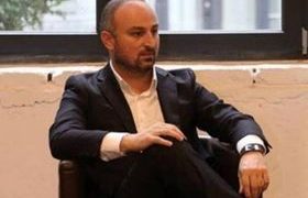 თაკო ჩარკვიანს თავს თბილისის საკრებულოს პროტოკოლის უფროსი დავით მაჭავარიანი დაესხა - ვიდეო