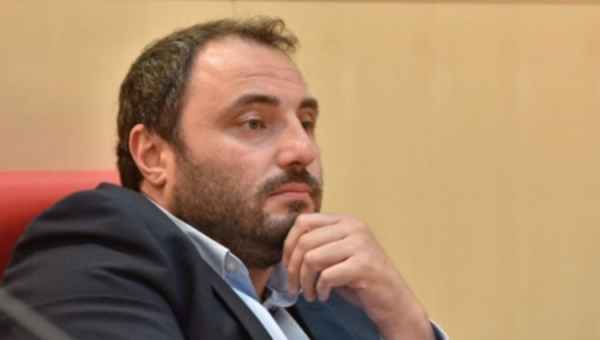 ბექა ნაცვლიშვილი გიორგი ქობულიას წინააღმდეგ - ”მეტი აბსურდულობა რაში უნდა მდგომარეობდეს?”