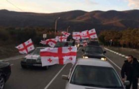 გაერთიანებული ოპოზიციის ავტოკოლონა თელავისკენ დაიძრა