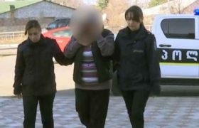 ოქროს საყურისთვის ქალმა ქალი მოკლა - ლილი დათუკიშვილის მკვლელობისთვის მისი მდგმური დააკავეს ოქროს საყურისთვის ქალმა ქალი მოკლა - ლილი დათუკიშვილის მკვლელობისთვის მისი მდგმური დააკავეს