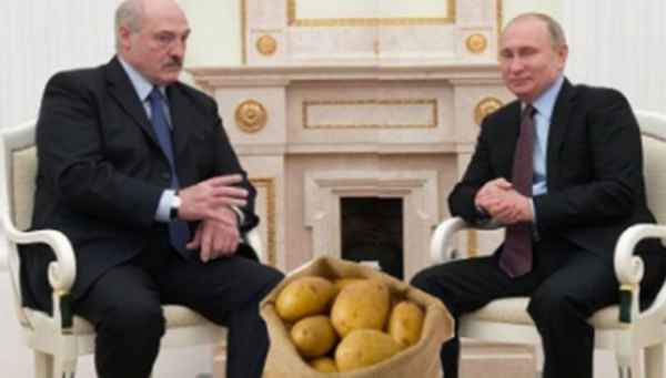 ლუკაშენკომ პუტინს საახალწლოდ სალა და 4 ტომარა კარტოფილი აჩუქა