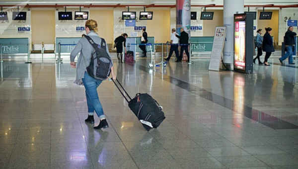 ჩინეთიდან ჩამოსულ მგზავრებს აეროპორტში კორონავირუსზე შეამოწმებენ
