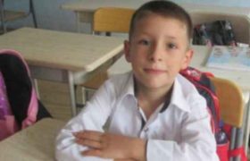 6 წლის საბა კიწმარიშვილი, რომელიც დაუდგენელ ვირუსს 25 დეკემბრიდან ებრძოდა, გარდაიცვალა