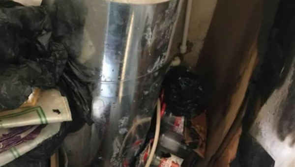 რუსთავში, საცხოვრებელი ბინის მე-8 სართულზე, წყლის გამათბობელს ცეცხლი გაუჩნდა