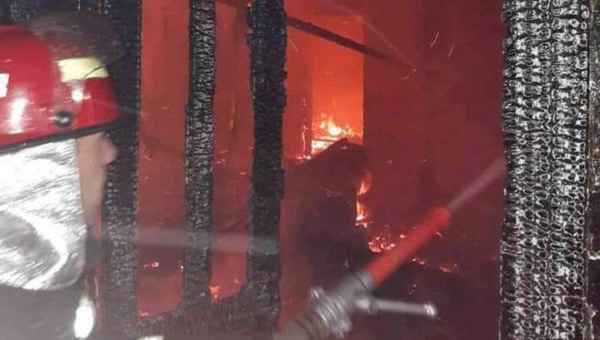 ვაზისუბანში, საცხოვრებელი კორპუსის მე-4 სართულზე ხანძარი გაჩნდა