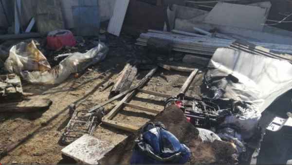 თბილისში წყლის გამაცხელებელი აფეთქდა - დამხმარე ნაგებობა დაიწვა.