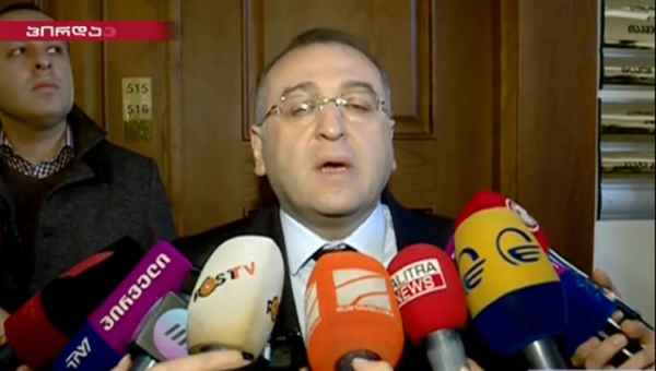 ეროვნული ბანკის პრეზიდენტი კობა გვენეტაძე პარლამენტში მივიდა