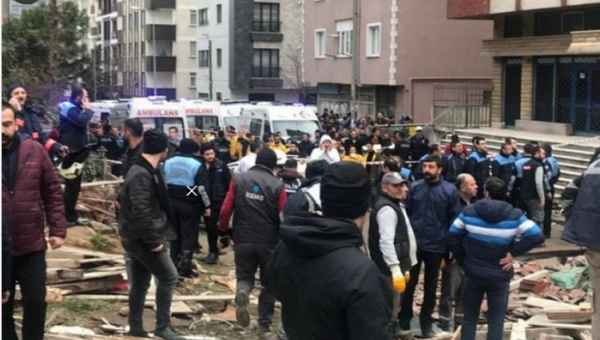 სტამბოლში საცხოვრებელი კორპუსი ჩამოინგრა - 1 ადამიანი დაიღუპა, 6 დაშავდა