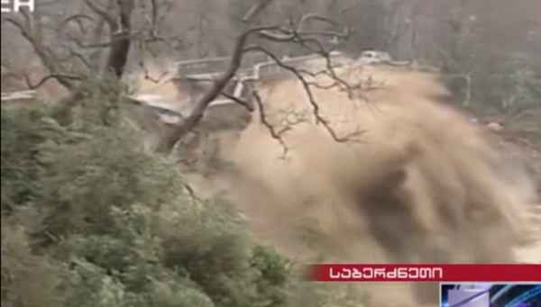 წყალდიდობა საბერძნეთში - დაიღუპა 1 ადამიანი