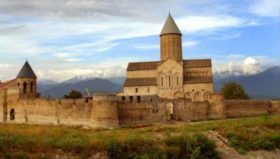 ფრანგული სადილი ალავერდის მონასტერში - ფრანგი მზარეულები სადილს ქართველ დედაოებთან ერთად მოამზადებენ