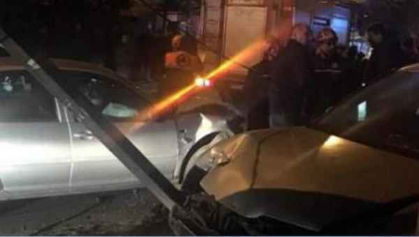 თემქაზე 2 ავტომობილი გაჩერებაზე შევარდა - არიან დაშავებულები