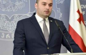 „გამიჭირდება სერიოზული კომენტარი, 1-ლი აპრილი რომ იყოს უფრო გამიადვილდებოდა ამ წერილზე განმარტების გაკეთება" - ბახტაძის ხუმრობა "თიბისის საქმეზე"
