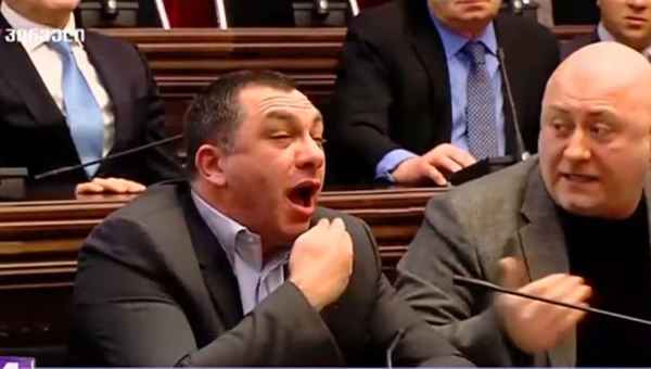 „დიმა, ხიე ერთი მაგას, ხიე რაა” – ადა მარშანია გიგა ბოკერიაზე
